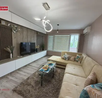 Photo 2 — 3-room apartment in Mladost 1, Varna with glazed terrace
