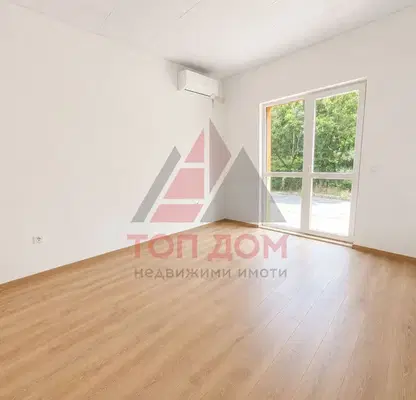Photo 2 — Two-room apartment in Mladost 2 with new-build in Varna