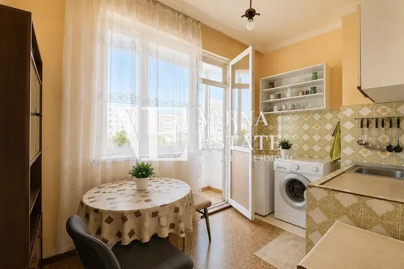 Three-room apartment in Mladost 2 with two terraces