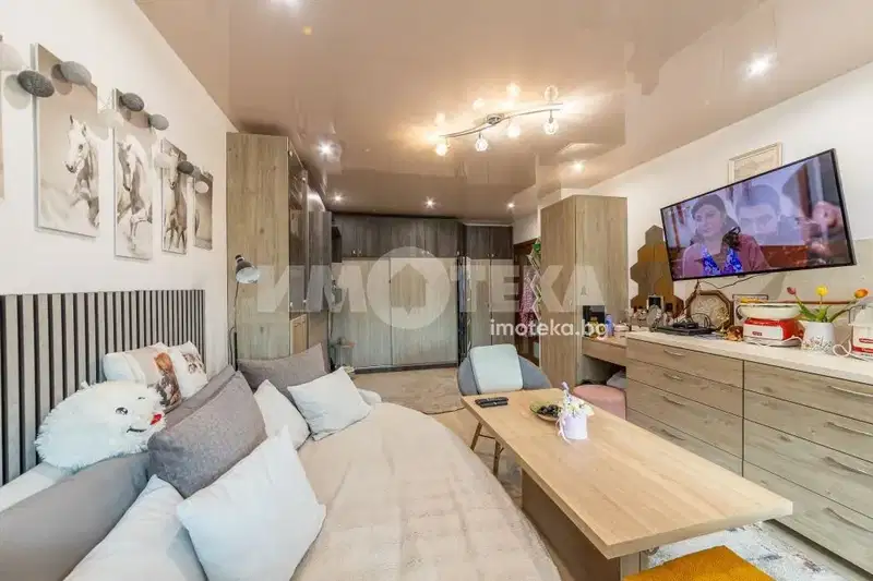 3-bedroom apartment in Varna, Mladost 2