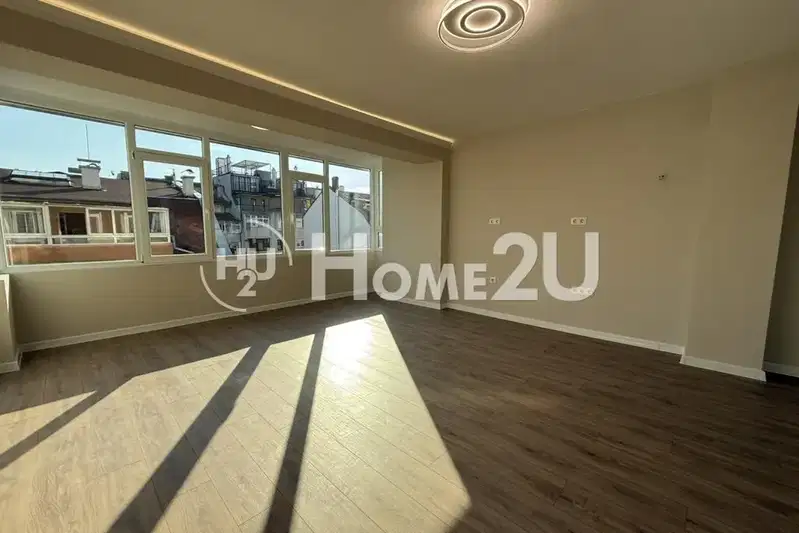 Four-room apartment with three bedrooms in Okrazhna bolnitsa, Varna