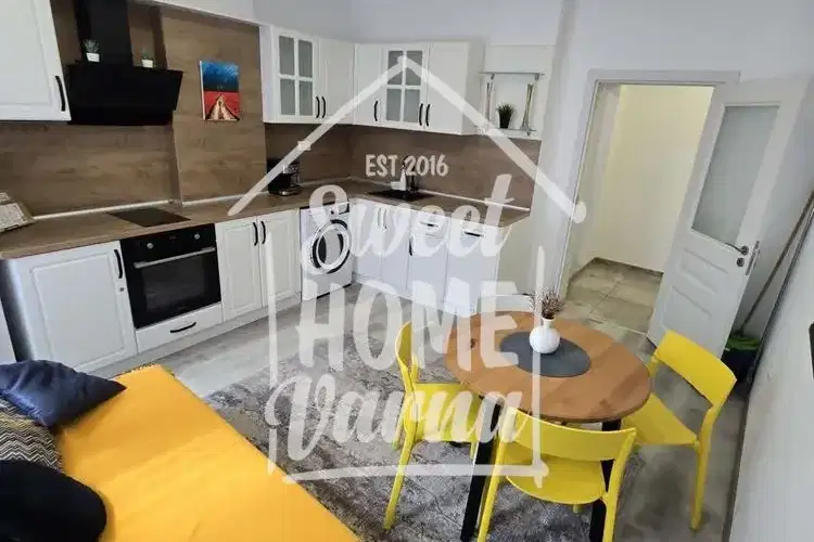 Three-room apartment in Ideal Center, Varna with furnishings