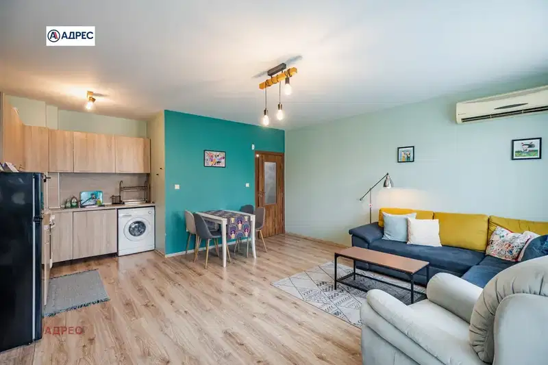 3-bedroom apartment in Varna, Operata