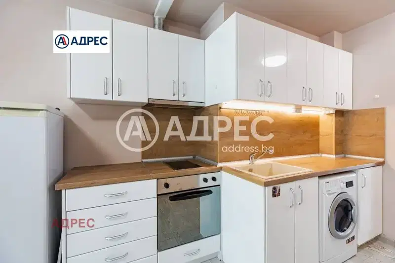 Two-room apartment 70 sq m in Pogrebi with two terraces