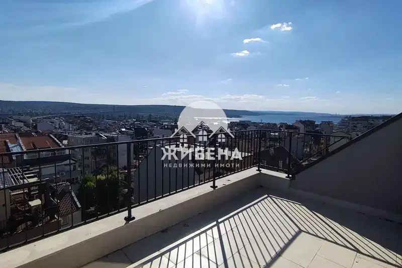 Three-room maisonette with panorama in Pogrebi district, Varna