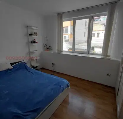 Photo 4 — 3-bedroom apartment in Varna, Pogrebi