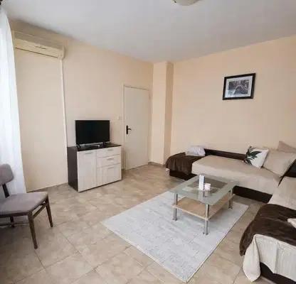 Photo 3 — Three-room apartment with terrace in Pogrebi district, Varna