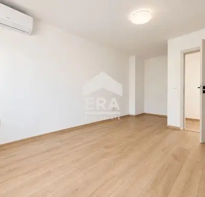Photo 5 — 4-bedroom apartment in Varna, Sportna Zala