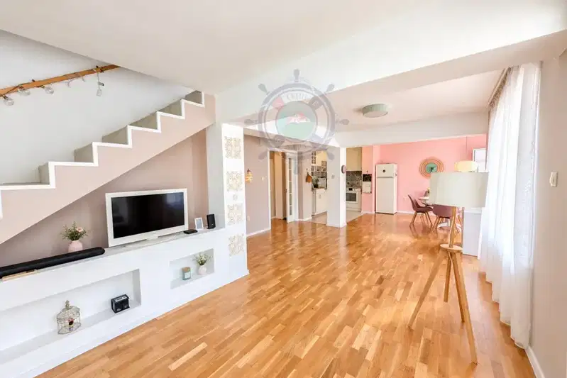 4-bedroom apartment in Varna, Sportna Zala