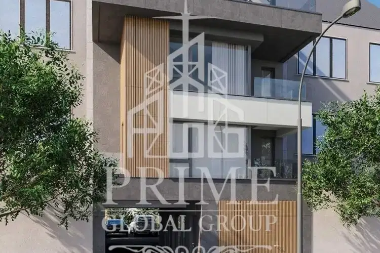 One-room apartment in Troshevo with parking space and elevator