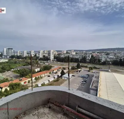 Photo 2 — Two-room apartment in Troshevo with terrace and parking space