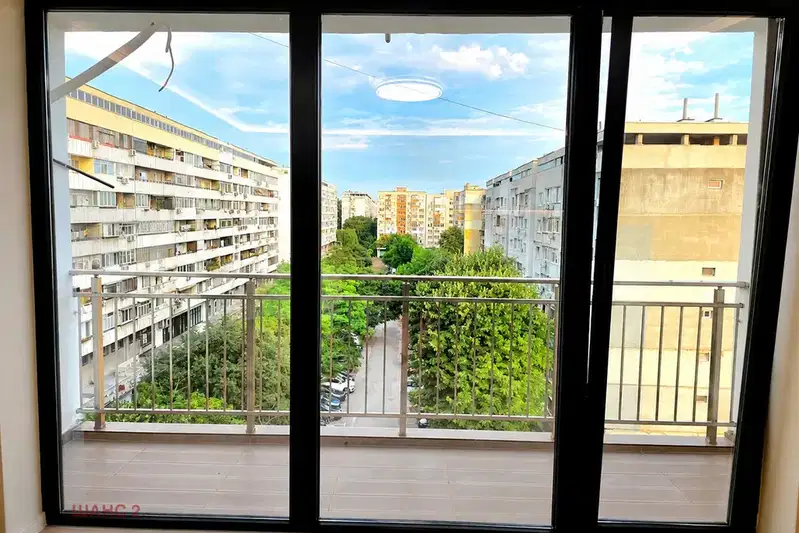 Three-room apartment with terrace in Troshevo, Varna