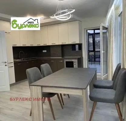 Photo 2 — Spacious 3-room apartment in Troshevo with large terrace