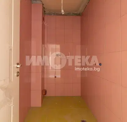 Снимка 4 — Тристаен апартамент в Трошево, Варна с асансьор