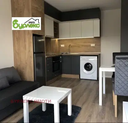 Photo 3 — Four-room apartment with two terraces in Troshevo, Varna
