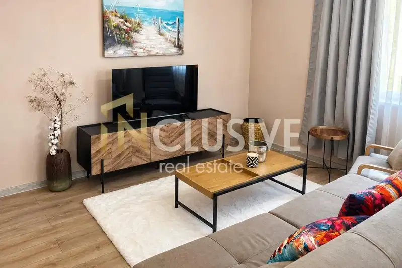Two-room apartment in Troshevo with parking space and elevator