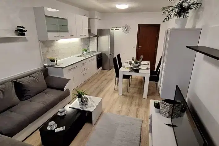 3-bedroom apartment in Varna, Troshevo