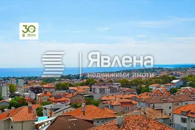 Двустаен апартамент с голяма тераса във Виница, Варна
