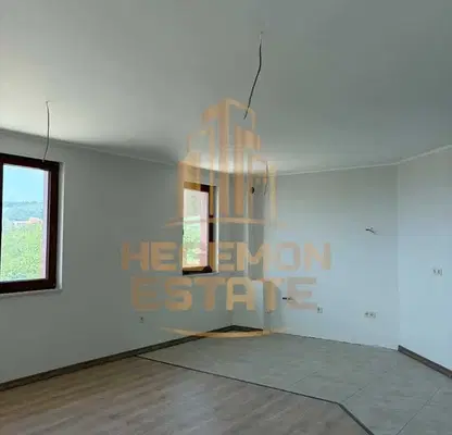 Photo 5 — 4-bedroom apartment in Varna, Vinica