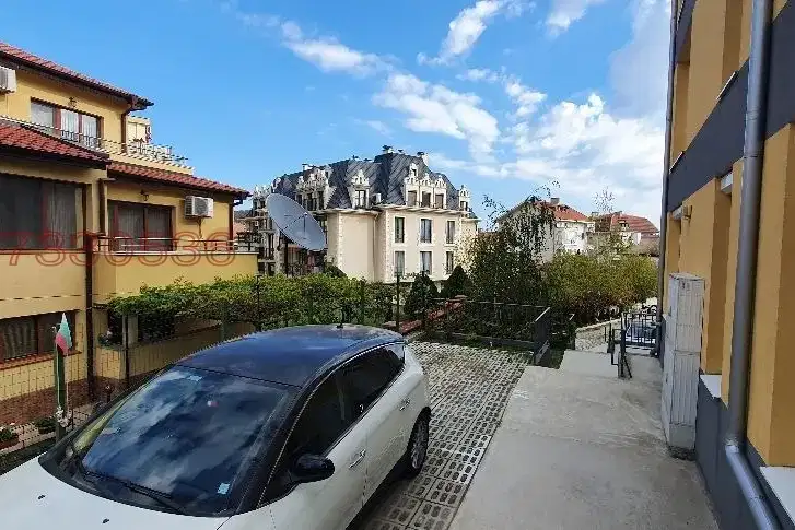 Two-room apartment with parking space in Vinitsa, Varna