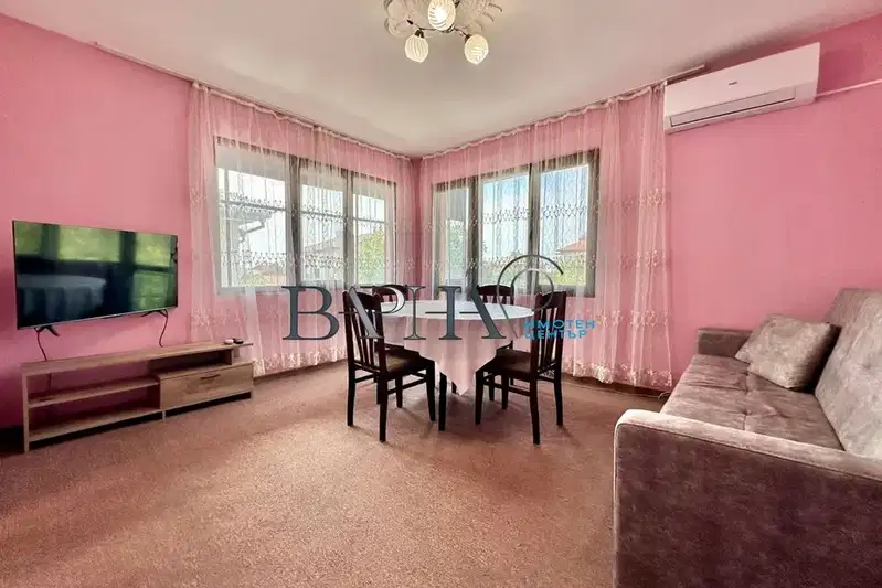 4-bedroom apartment in Varna, Vinica