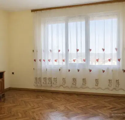 Photo 2 — Multi-room apartment with 4 rooms in Vinitsa, Varna