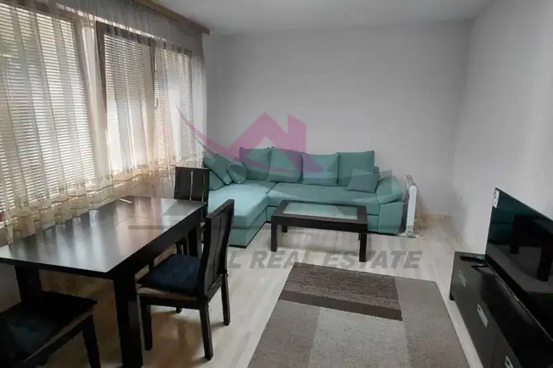 Three-room apartment with two bedrooms in Cherven Ploshtad, Varna
