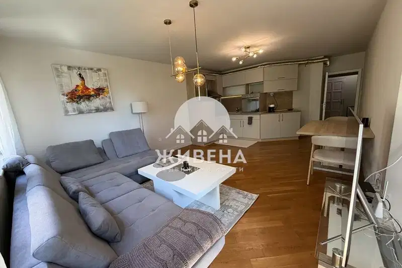 Spacious 3-room apartment in the center of Varna with terrace