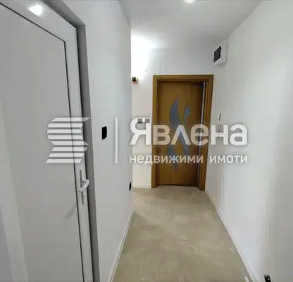 Снимка 5 — Тристаен апартамент с тераса във Владислав Варненчик, Варна