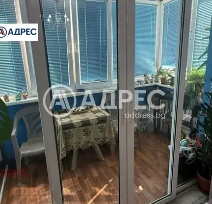 Снимка 3 — Тристаен апартамент във Варна, Владислав Варненчик с две тераси