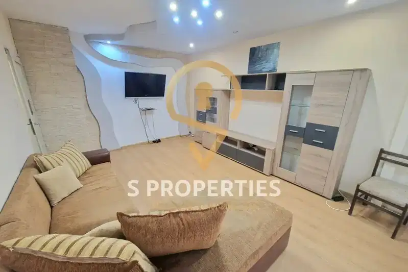 Two-room apartment in Vladislav Varnenchik with elevator