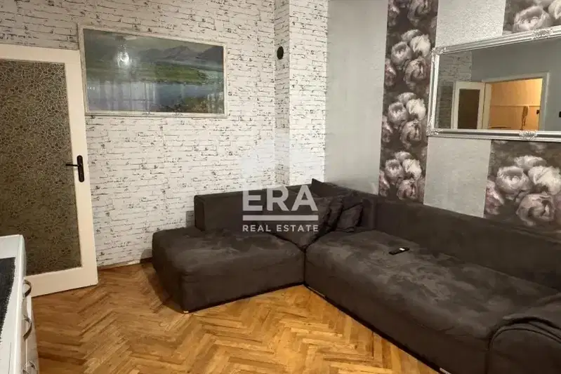 Three-room apartment with terrace in Vladislav Varnenchik, Varna