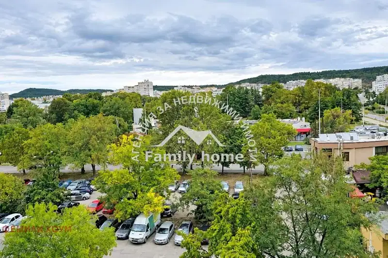 3-room apartment in Varna, Vladislav Varnenchik, 6th floor