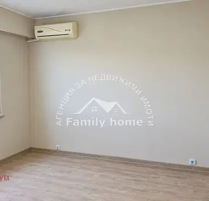 Photo 4 — 3-room apartment in Varna, Vladislav Varnenchik, 6th floor