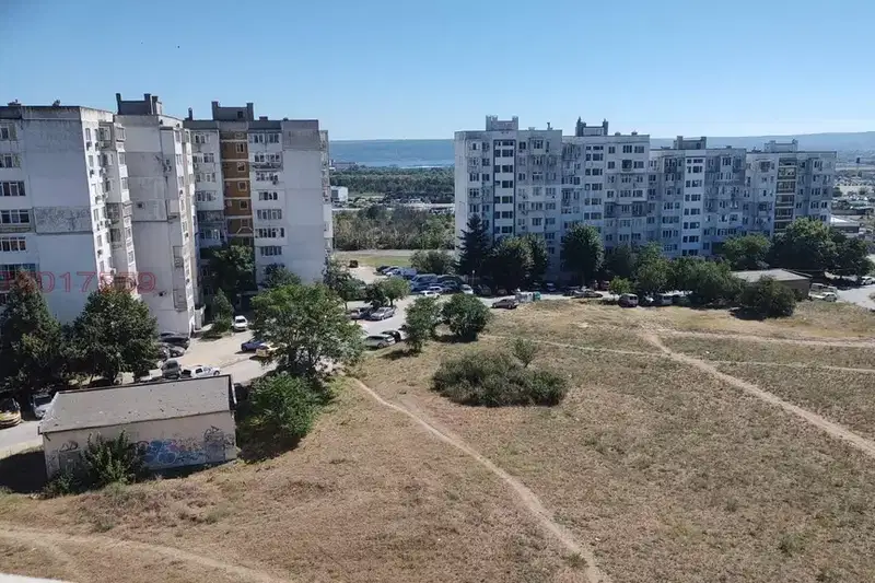Двустаен апартамент във Варна, Владислав Варненчик 2
