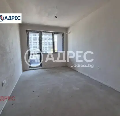 Снимка 2 — Двустаен апартамент с тераса във Възраждане 1, Варна