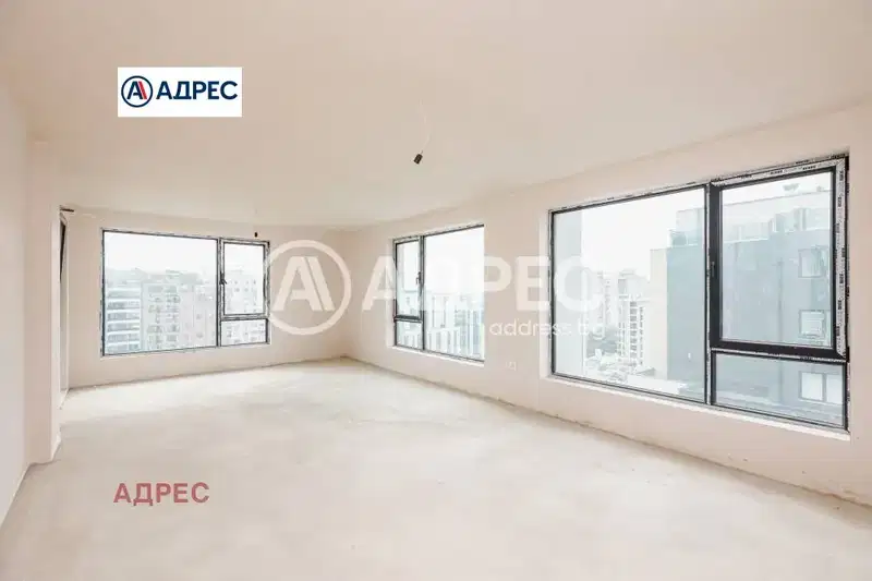 Three-room apartment with terrace in Vuzrazhdane 1 residential complex, Varna