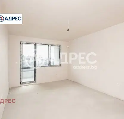Photo 3 — Three-room apartment with terrace in Vuzrazhdane 1 residential complex, Varna