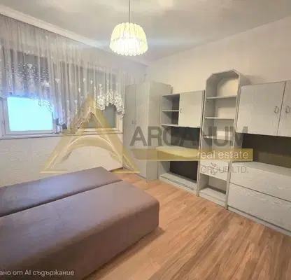 Photo 3 — Three-room apartment with two terraces in Vazrazhdane 1, Varna