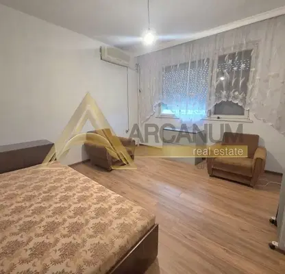 Photo 5 — Three-room apartment with two terraces in Vazrazhdane 1, Varna