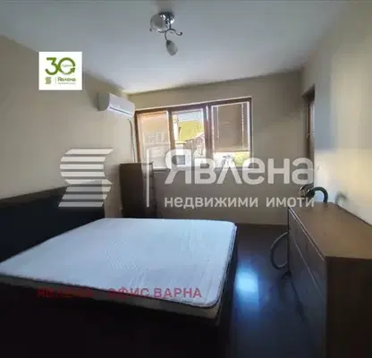 Снимка 2 — Двустаен апартамент в ж.к. Възраждане 1, Варна с тераса