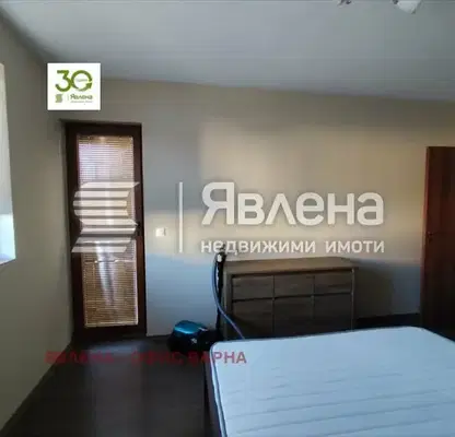 Снимка 3 — Двустаен апартамент в ж.к. Възраждане 1, Варна с тераса