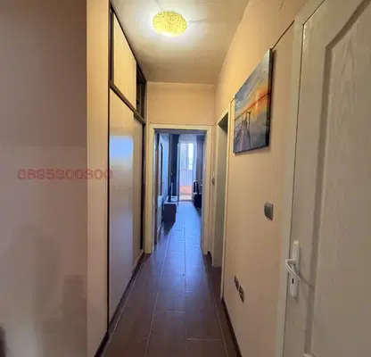 Photo 2 — 3-bedroom apartment in Varna, Vyzrajdane 1