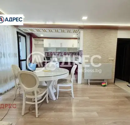 Photo 2 — 4-bedroom apartment in Varna, Vyzrajdane 1