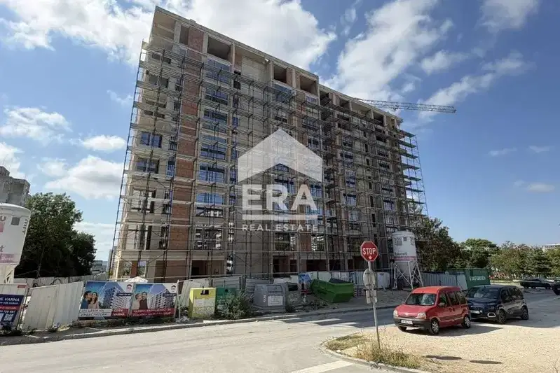 Двустаен апартамент 62 кв.м. във Възраждане 2 с лоджия