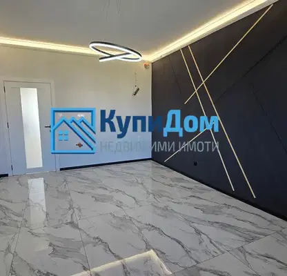 Photo 2 — Three-room apartment in Vazrazhdane 2 with terrace
