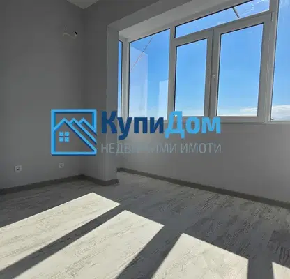 Photo 4 — Three-room apartment in Vazrazhdane 2 with terrace