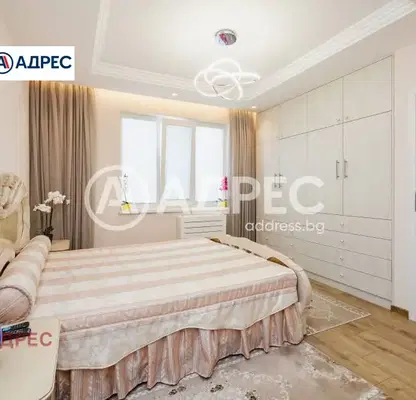 Снимка 2 — Тристаен апартамент в Зимно кино Тракия, Варна, с асансьор