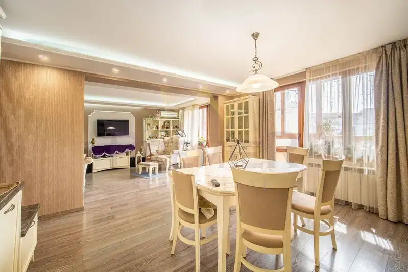 4-bedroom apartment in Varna, Zimno Kino Trakiya