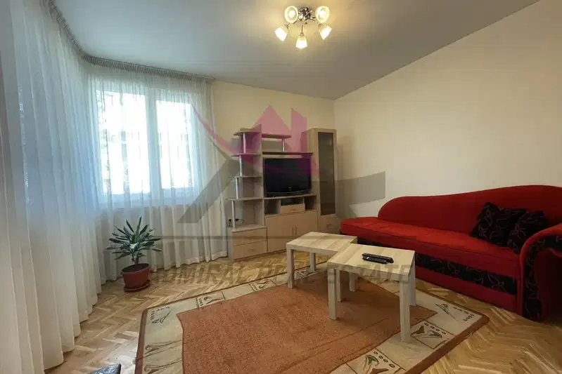 Three-room apartment with two bedrooms in Zimno kino Trakiya, Varna